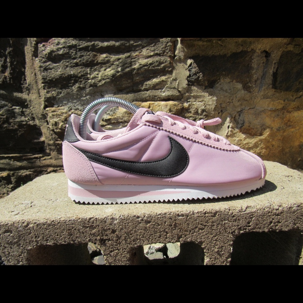 Nike Classic Cortez Nylon Women’s Size 8